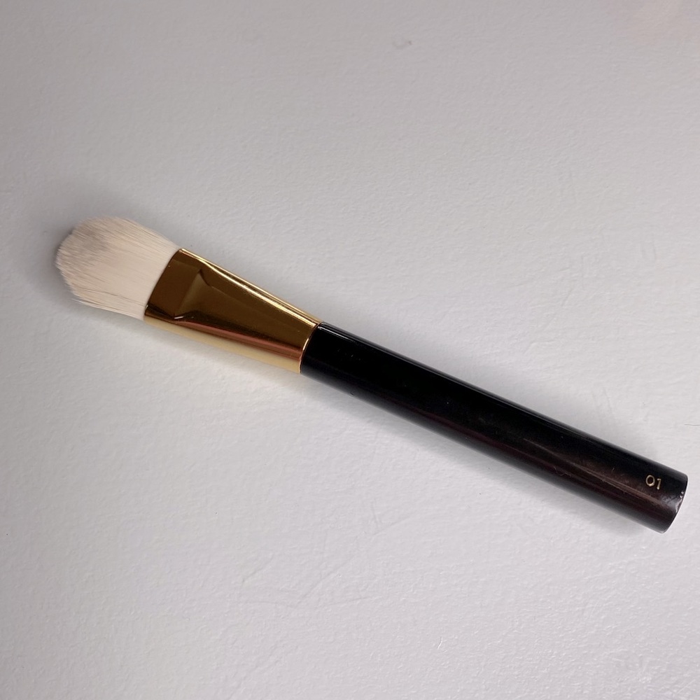 Tom Ford foundation brush